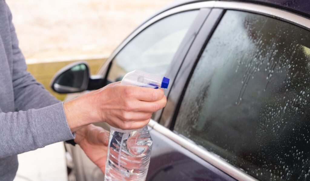 Car Window Cleaning Ditch The Soap And Start Using Vinegar