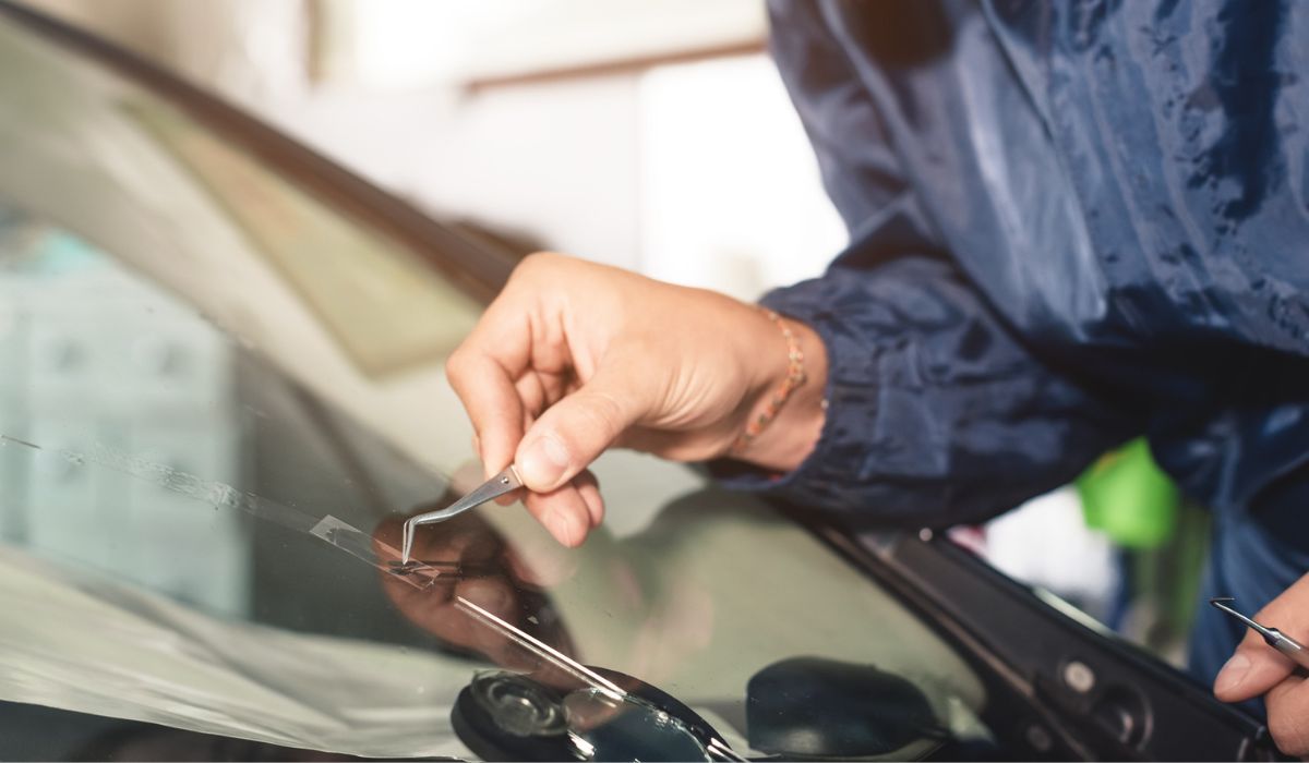 A Guide To Fixing Scratches On Your Car Window - Glass Helper