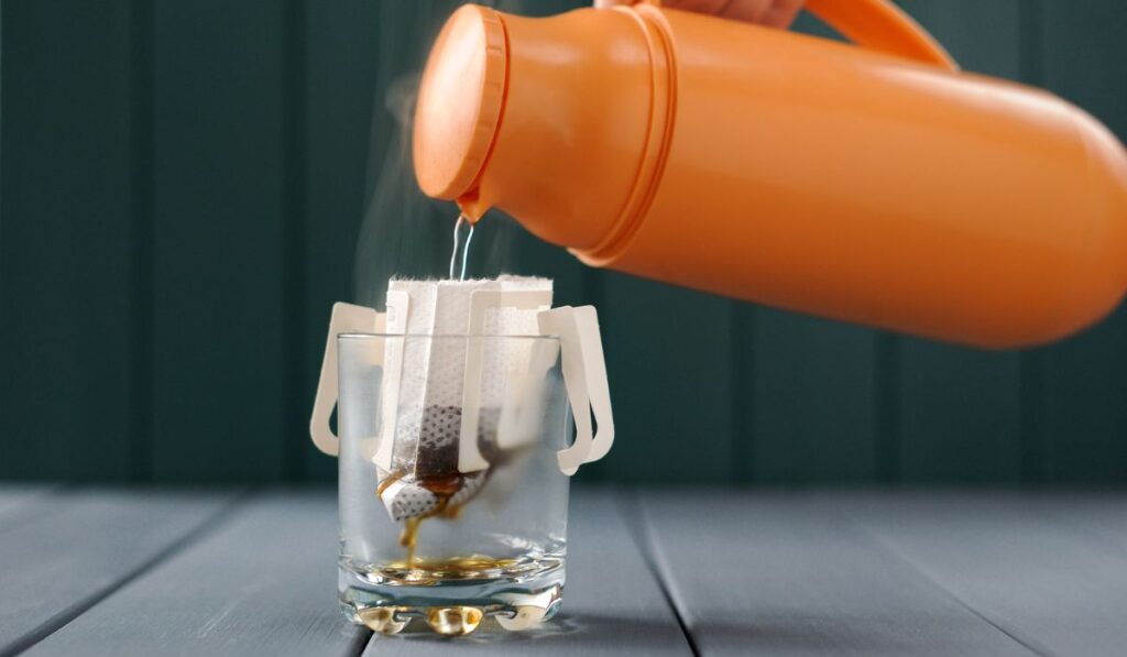 Pouring Boiling Water Into Glass Dishes How To Avoid Breakage what-is-half-of-2-3-4-cups
