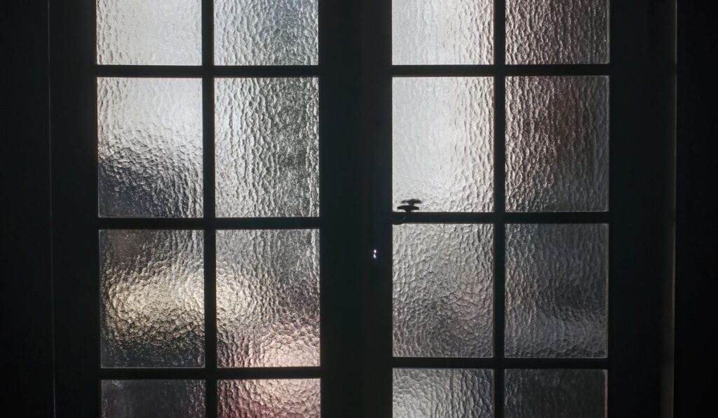 are-frosted-glass-windows-see-through-at-night-glass-helper