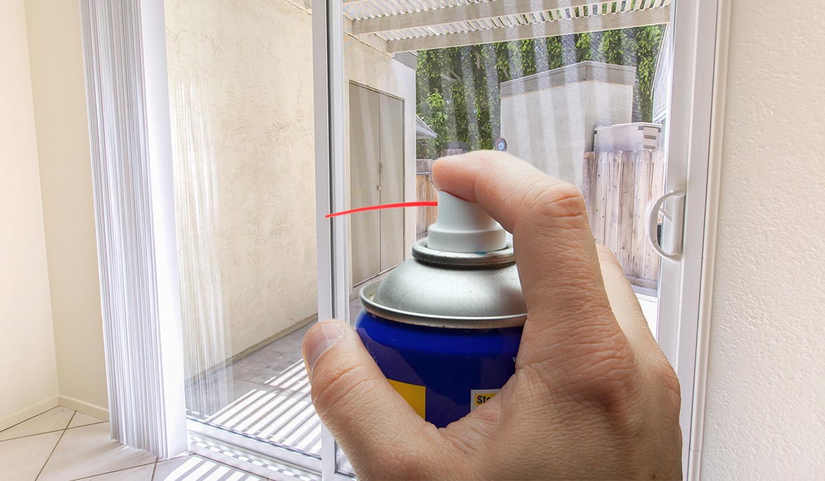 how-to-lubricate-sliding-glass-doors-with-wd-40-glass-helper